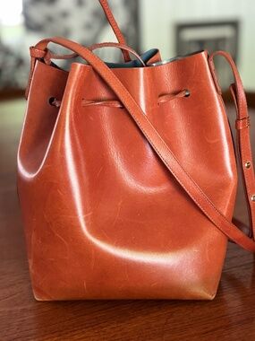 Mansur Graviel Bucket Bag - Veg Tanned with blue leather interior